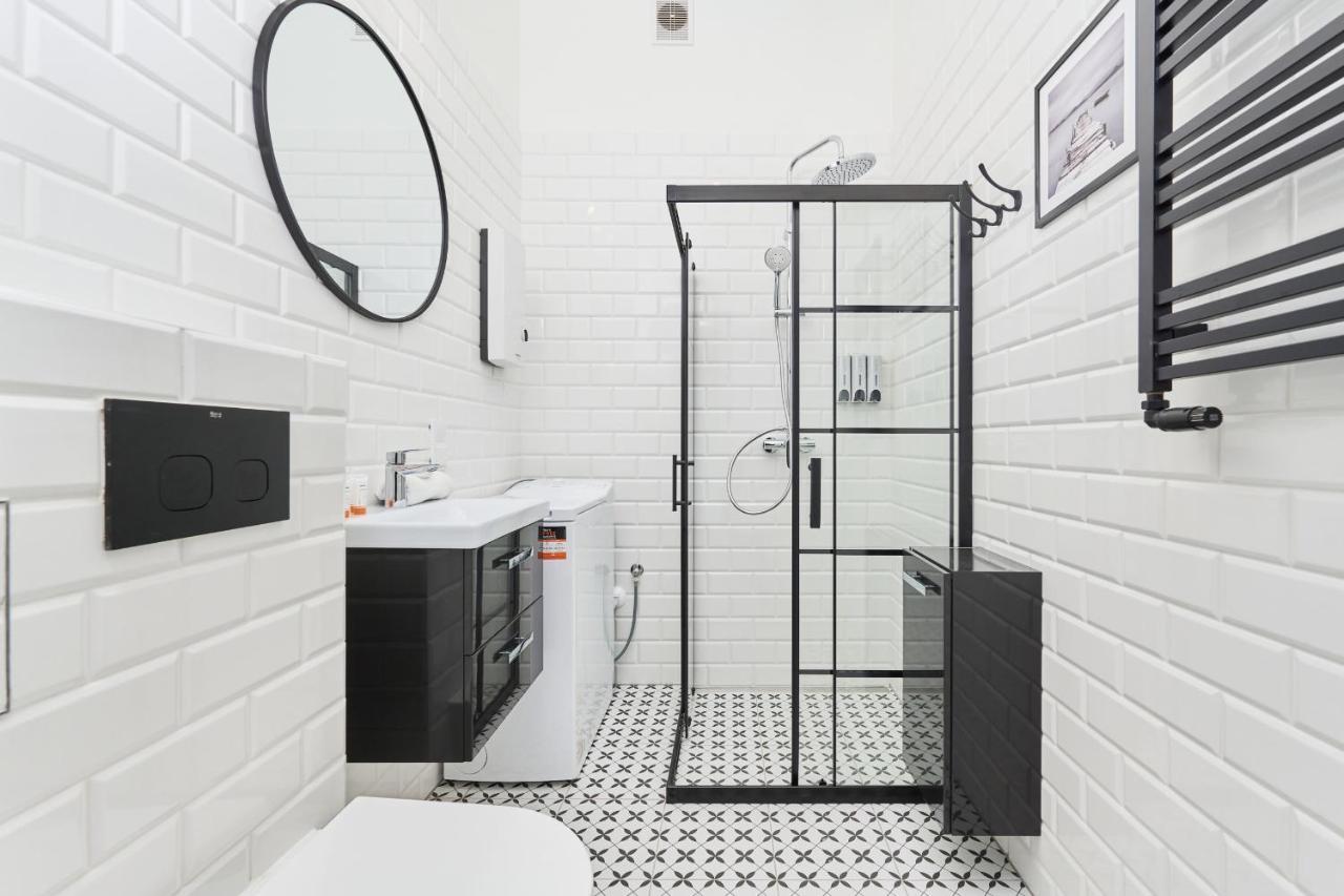 Dominikanska Old Town Studio W Kamienicy By Noclegi Renters วรอตซวาฟ ภายนอก รูปภาพ